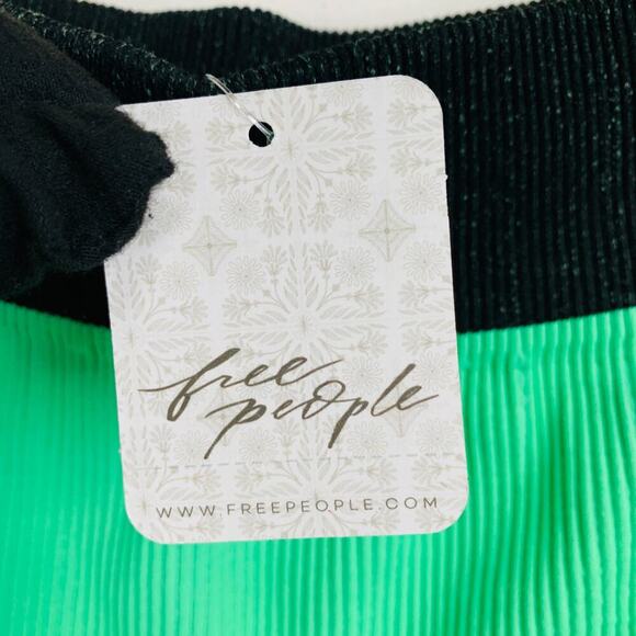 NWT Free People Movement Seamless Prajna Shorts Size M/L - Picture 12 of 14